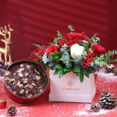 Plum Cake N Two Tone Bloom Box