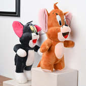 Side View of Plushy Tom Jerry Combo