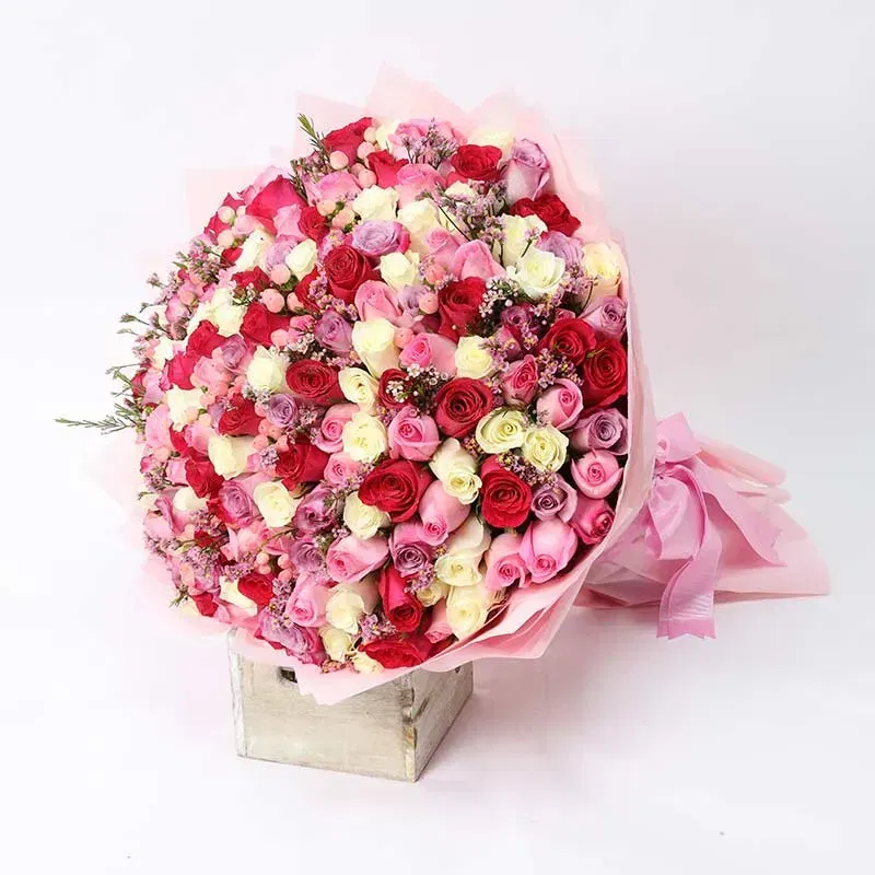 Radiant Mixed Roses Bouquet