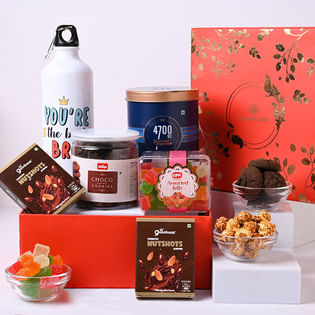 Gourmet Popcorns with Sipper n Cookies