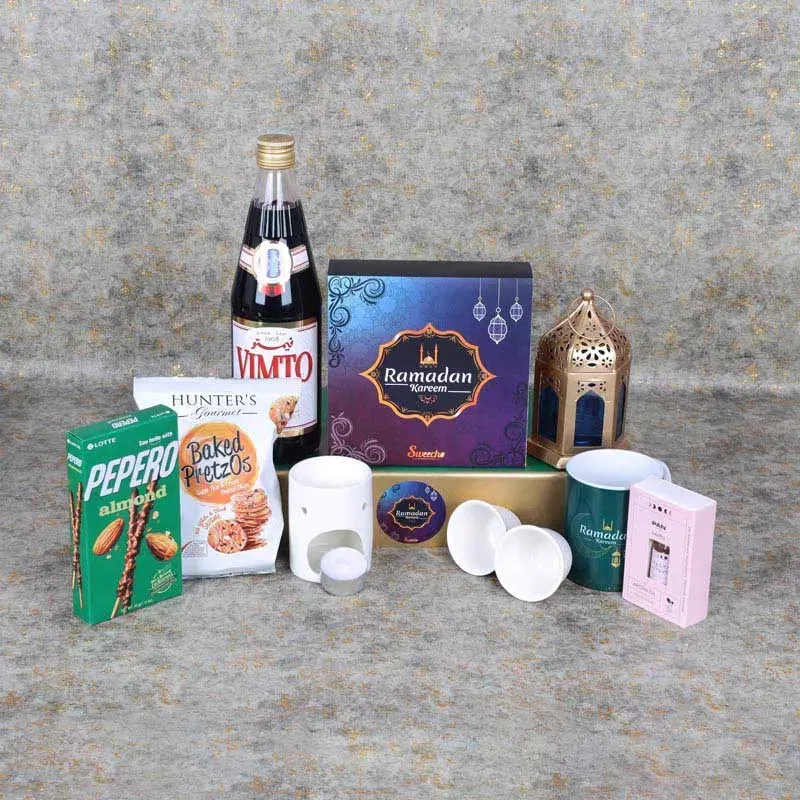 Ramadan Kareem Treats Hamper