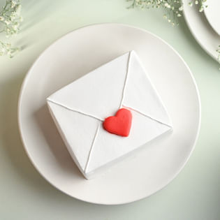 Red Heart Chocolate Mini Cake