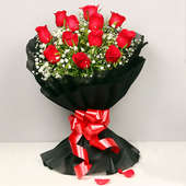 Buy Red Roses Bouquet Online in Black Pack