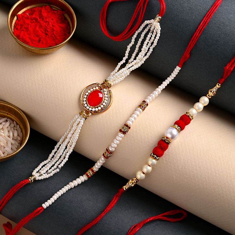 Send Red N White Rakhi Trio for Brother Online - Divine Rakhi