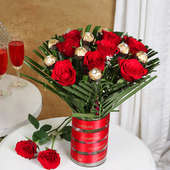 Red Rose Rocher Bunch:Arrangement of 8 Red Roses and 8 Ferrero Rochers in a Glass Vase