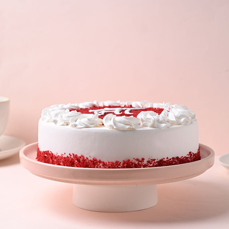 Side view of Red Velvet Maa Special Cake