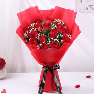 Heavenly Pop Of Love In Red Roses