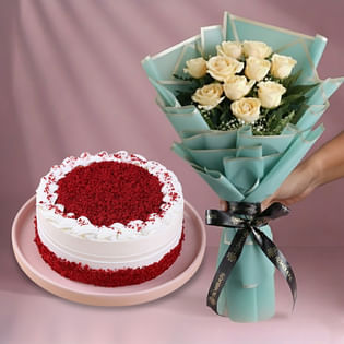 Red Velvet Cake With Peach Roses