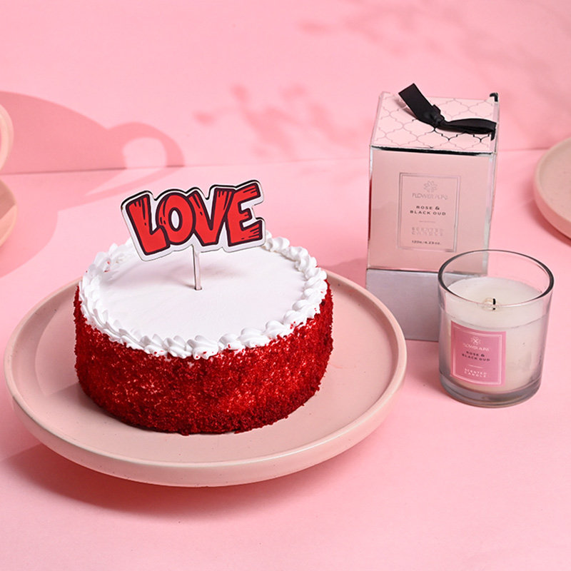Red Velvet Love Cake With Scented Candle