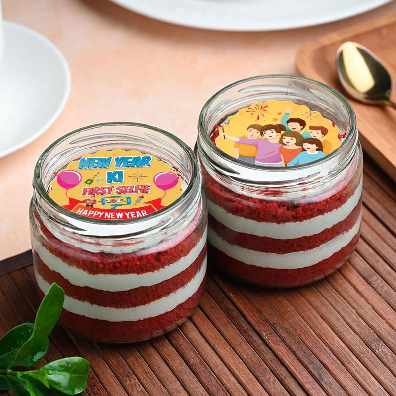 Redvelvet Photo Jar Cakes: Special new year cake