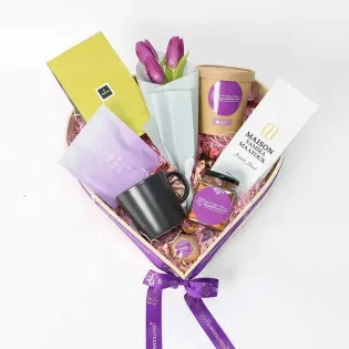 Self Pamper N Treats Hamper