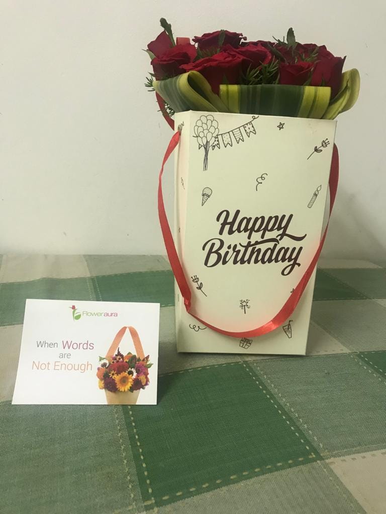 https://imgcdn.floweraura.com/review_cust/1F1DD476-9624-48A9-B6DF-581DA9FE1D9B.jpeg