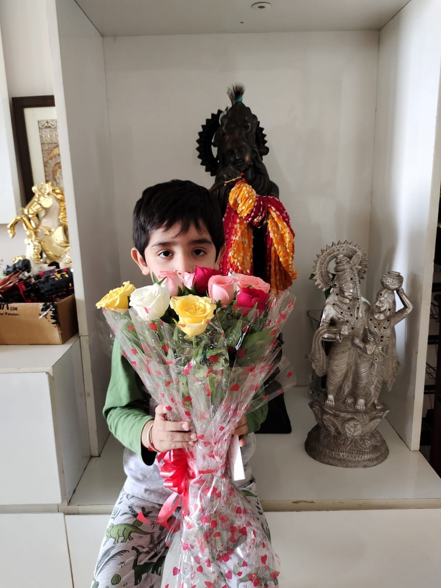 https://imgcdn.floweraura.com/review_cust/IMG-20210606-WA0025.jpg