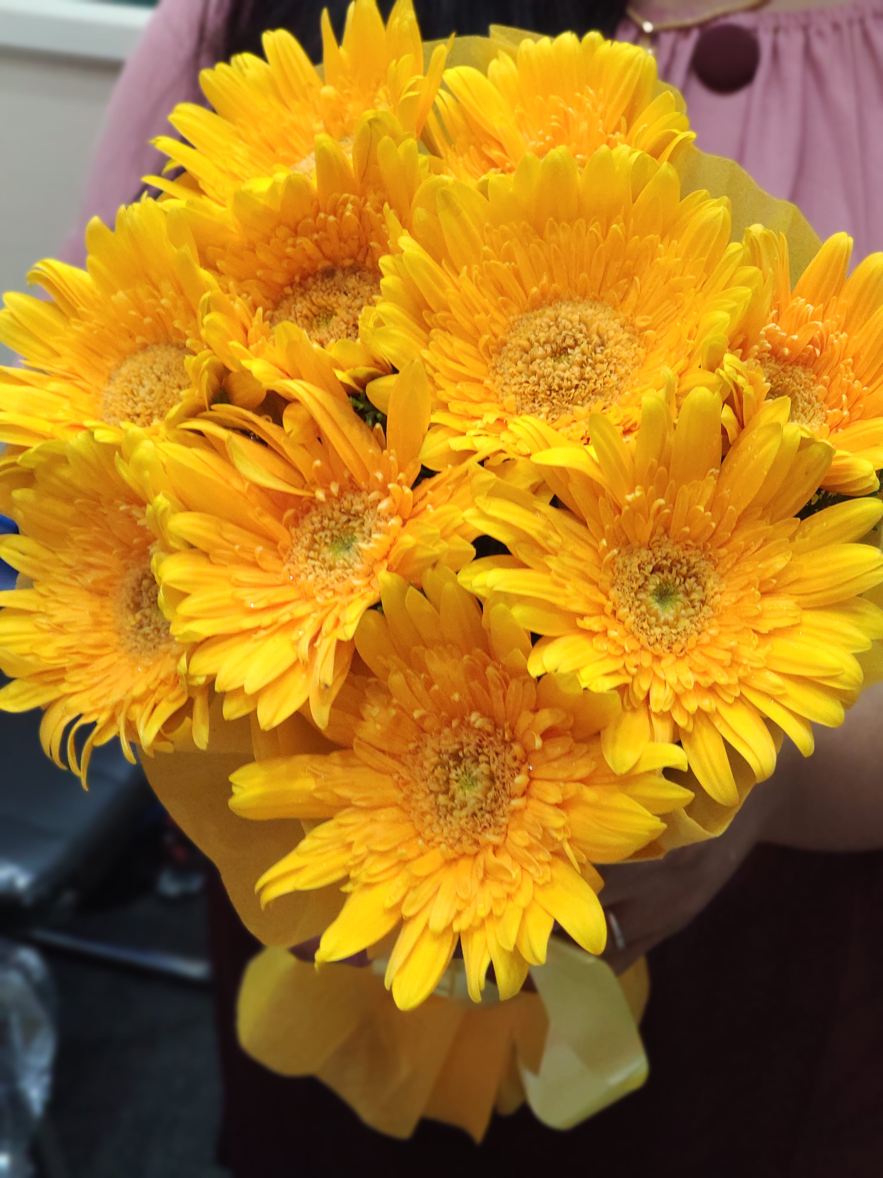 https://imgcdn.floweraura.com/review_cust/IMG_20210606_002757.jpg