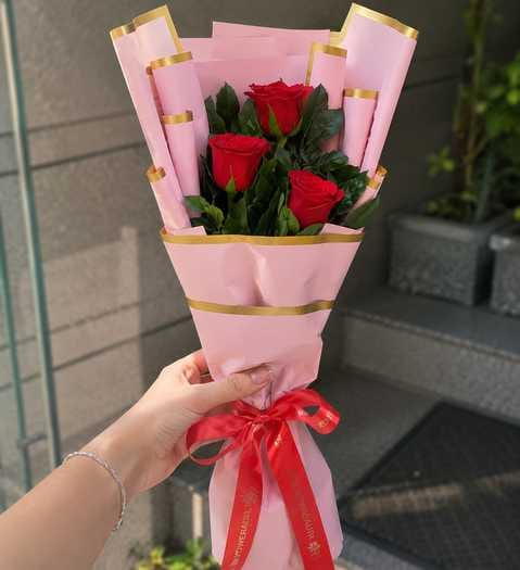 https://imgcdn.floweraura.com/reviews/71535.jpg