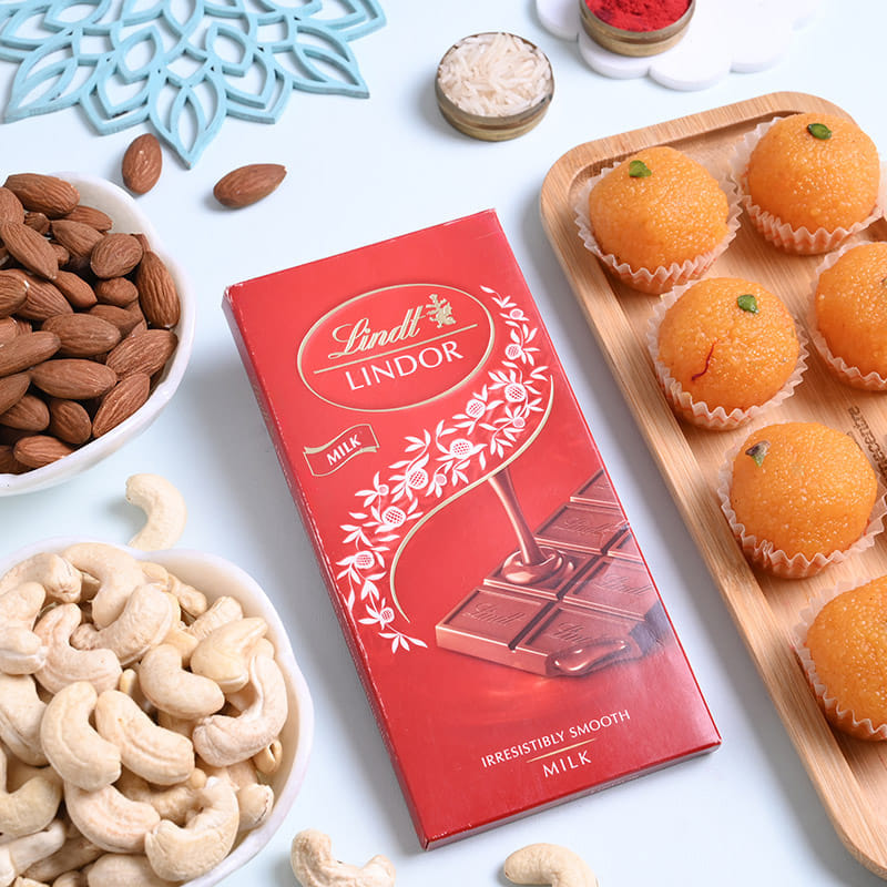 Rocket Kids Rakhi With Sweet N Nutty Munchies