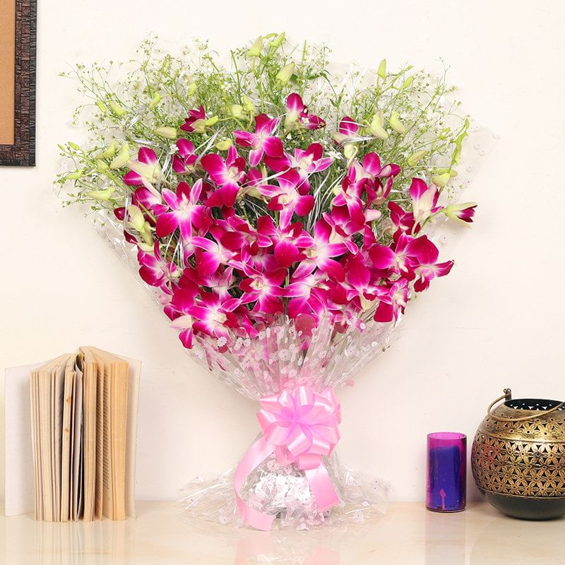 Romantic Birthday Surprise Combo: Bunch of 6 Purple Orchids With Cake
