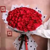 Romantic Desires Of Red Roses