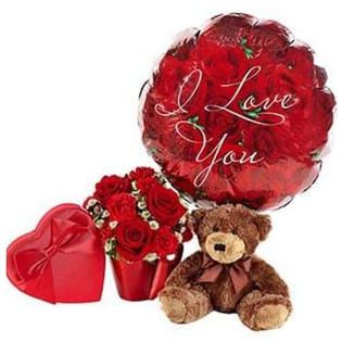 Buy Romantic Love Hamper Online