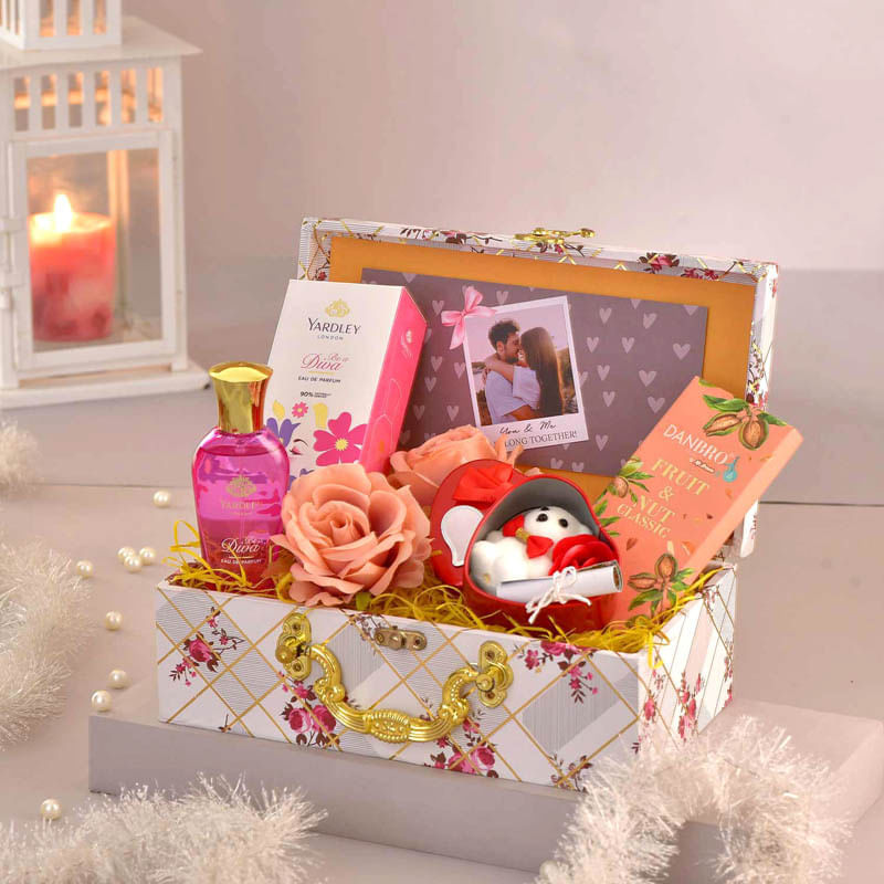 Romantic Valentines Day Hamper