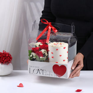 Romantic Vanilla Cake N Roses Love Box