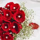 15 Red Roses