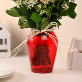 Roses In Red Vase: Valentines Bouquet
