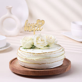 Roses Topped Mothers Day Cake Top View