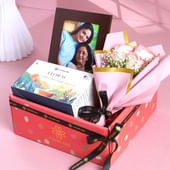 Rosy Brews N Frame Hamper