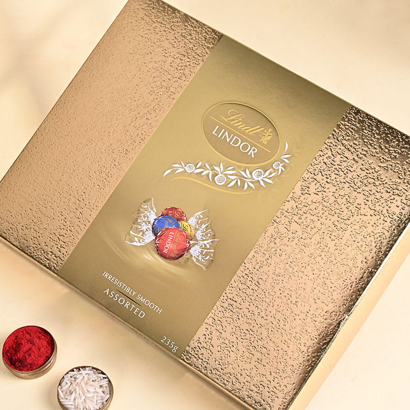 Royal Ruby Bhaiya Bhabhi Rakhi N Assorted Choco