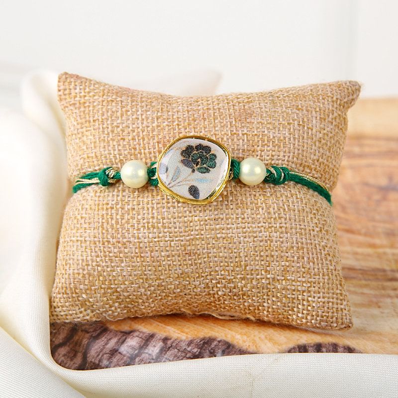 Buy Serene Rakhi Hamper 