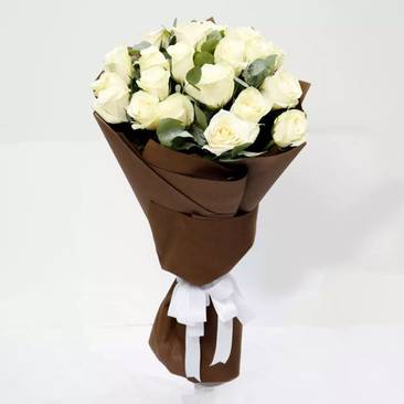 Send a Bunch of Fifty Epitome of Love Flower Online, Price Rs.12695