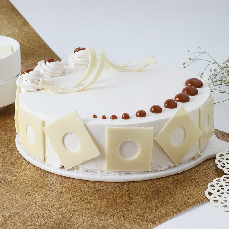 Delicious Butterscotch Bday Cake