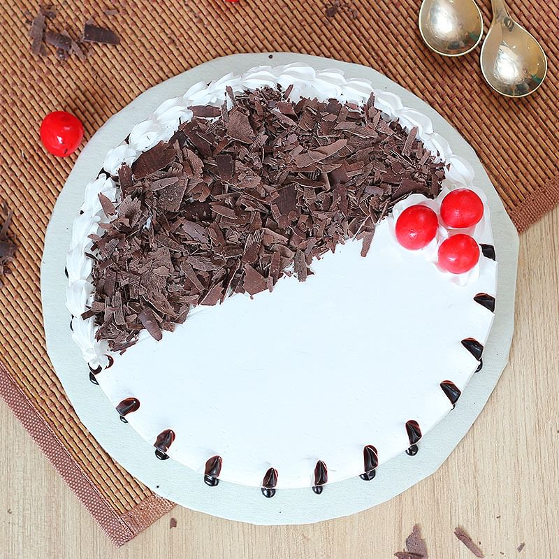 Black Forest Round Cake