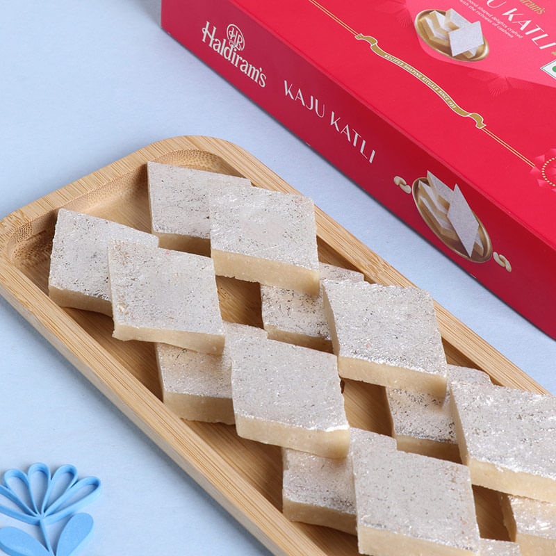 Sparkling Designer Rakhi Duo With Haldiram Kaju Katli