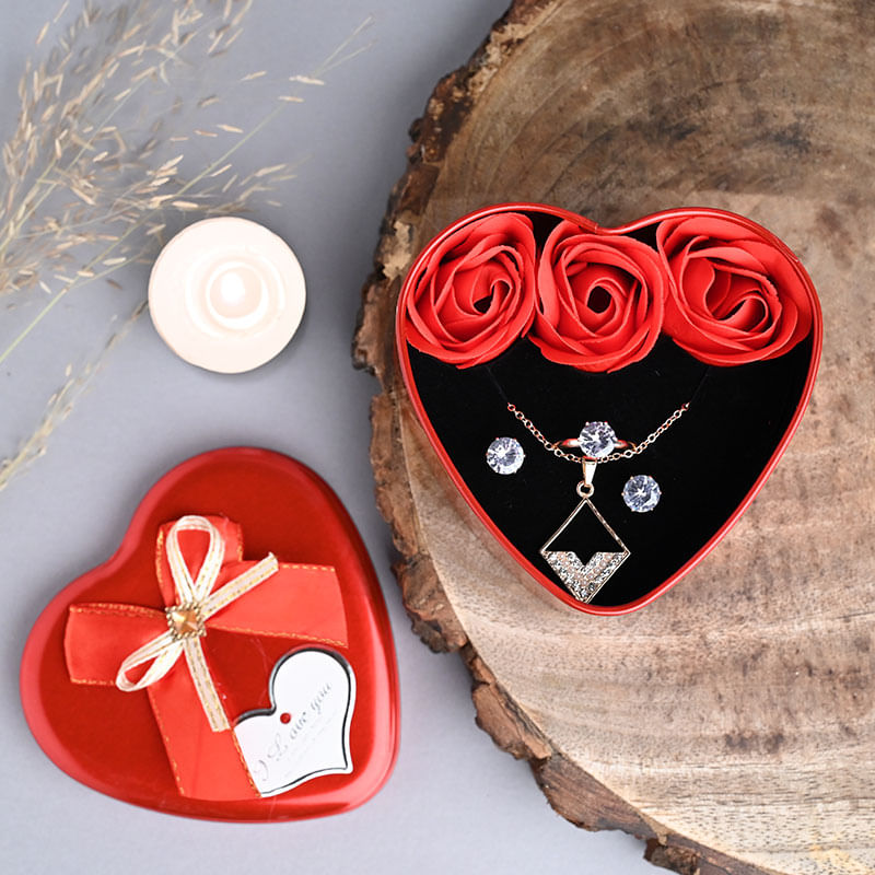 Studded Jewelry Heart Box 