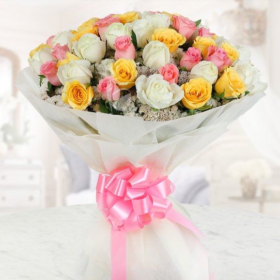 Bunch of 50 beautiful mixed color Roses with Front View