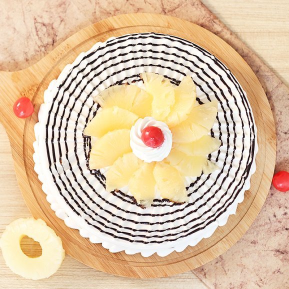 Mouth-watering Pineapple Cake