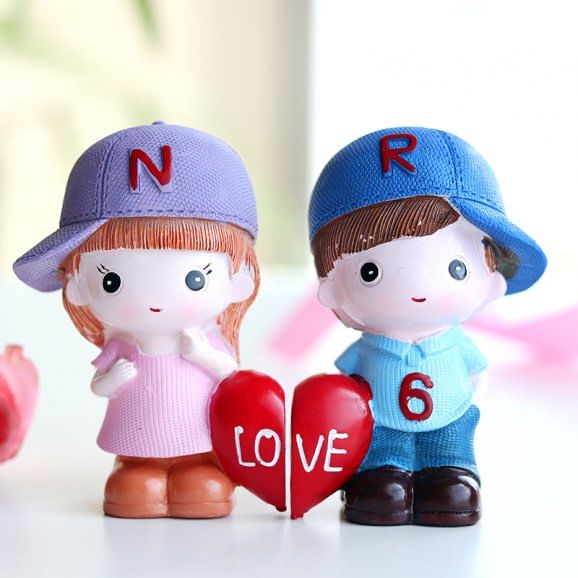 Valentines Love Couple Showpiece Gift