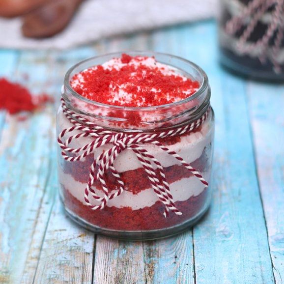 Red Velvet Jar Cake