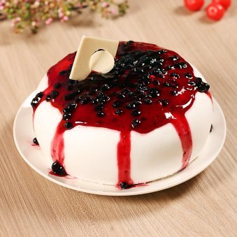 Blueberry Desire Cream Cake