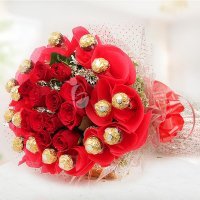 Rosy Rocher Bouquet- 10 Roses And 16 Chocolate 
