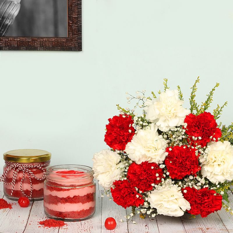 Sugary Sweets - Bunch of 12 Carnations with 2 Red Velvet Jar Cakes