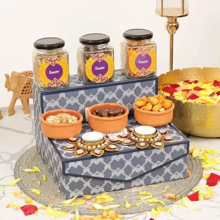 Golden Glow Treats N Nuts Gift Box