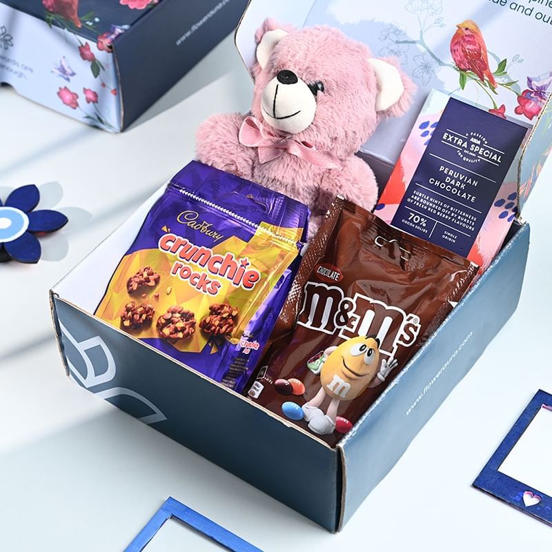 Sweet Cuddles Gift Box