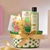 Sweet-Scented Hamper For Valentines Day