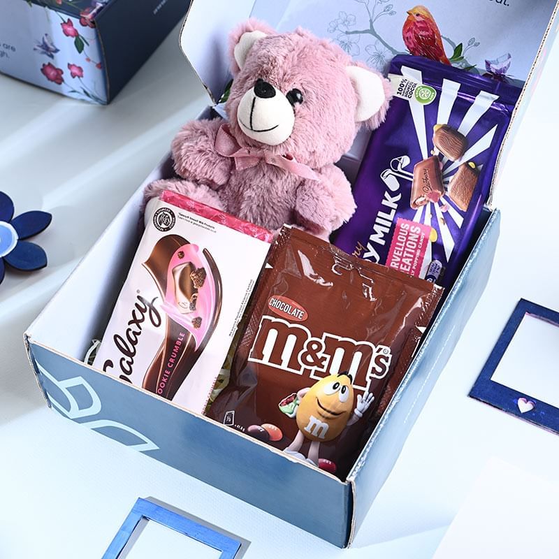 Sweet Treats N Teddy Hamper