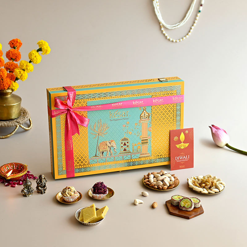 Sweets N Nuts Gourmet Box