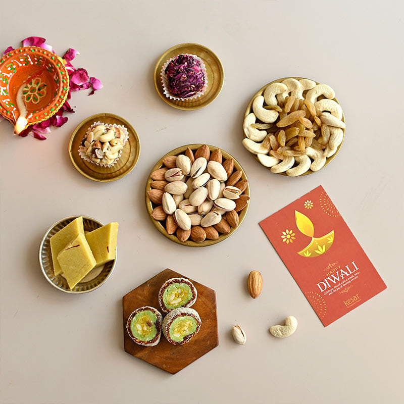 Sweets N Nuts Gourmet Box