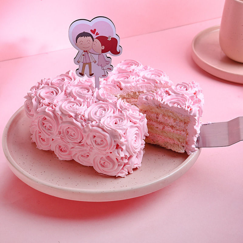 strawberry cake online heart shape